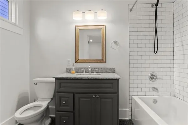 $2,600 | 819 North Robertson Street, New Orleans, LA 70116