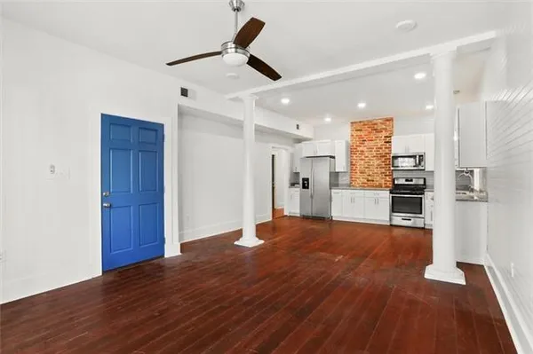 $2,600 | 819 North Robertson Street, New Orleans, LA 70116