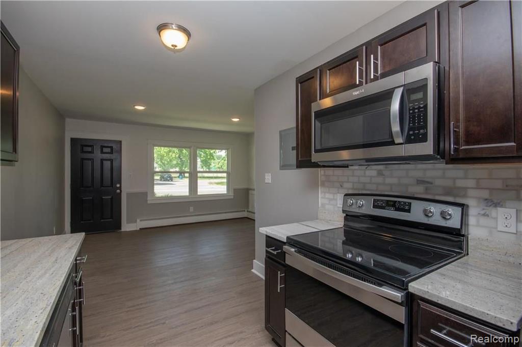 2133 Normandy Road Royal Oak, MI 48073 - Photo 6 of 15