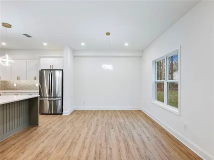 $379,900 | 2600 Winding Lake Trail Northeast, Conyers, GA 30012