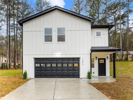 $379,900 | 2600 Winding Lake Trail Northeast, Conyers, GA 30012