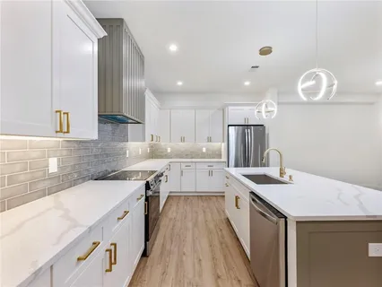 $379,900 | 2600 Winding Lake Trail Northeast, Conyers, GA 30012