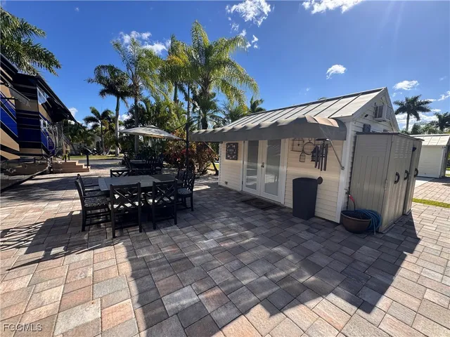 a view of outdoor space yard and patio