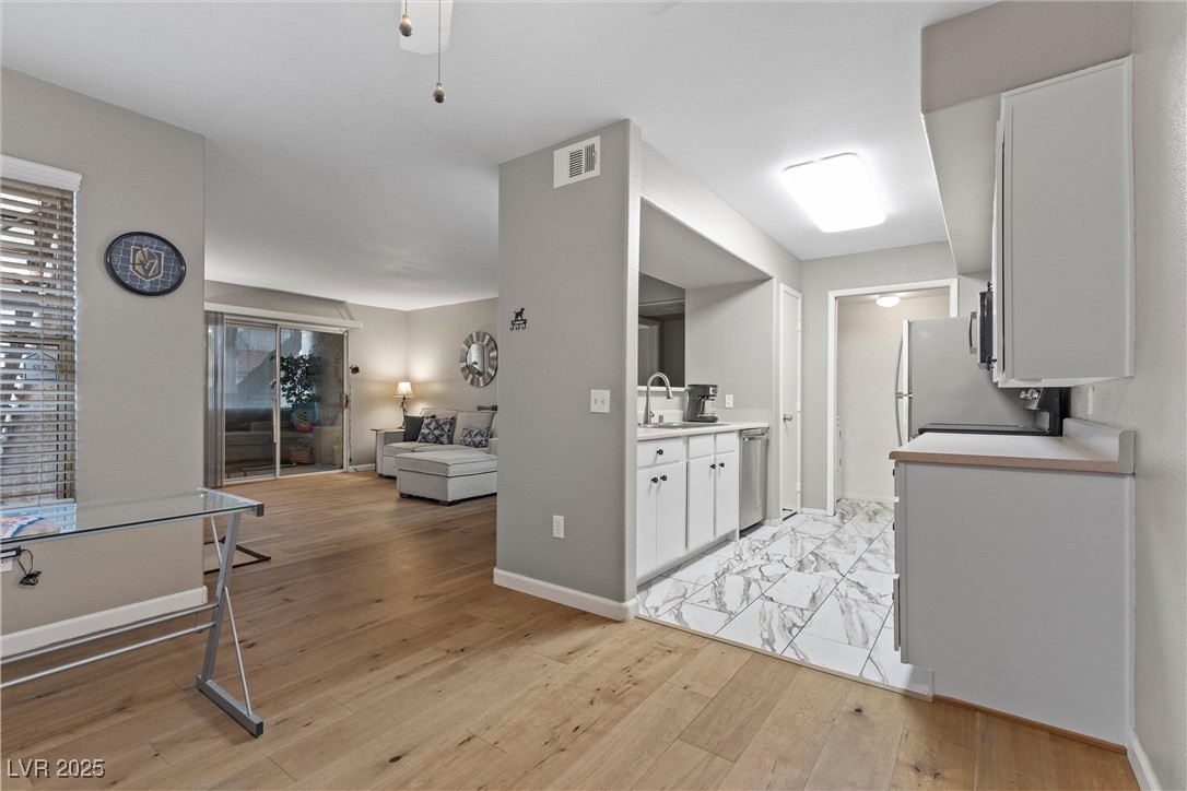 2300 East Silverado Ranch Boulevard, Unit 1059 Las Vegas, NV 89123 - Photo 11 of 27