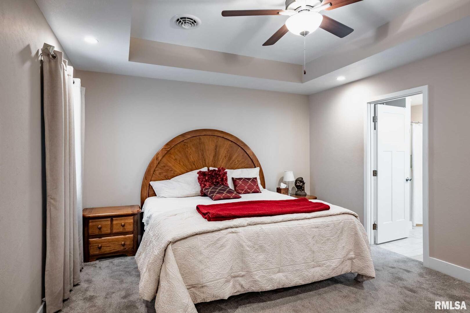 1205 Wildflower Lane Herrin, IL 62948 - Photo 16 of 37