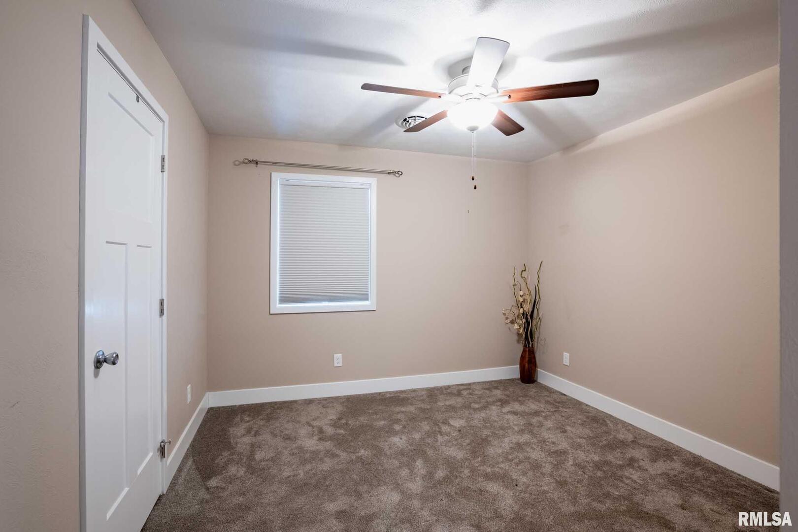 1205 Wildflower Lane Herrin, IL 62948 - Photo 19 of 37