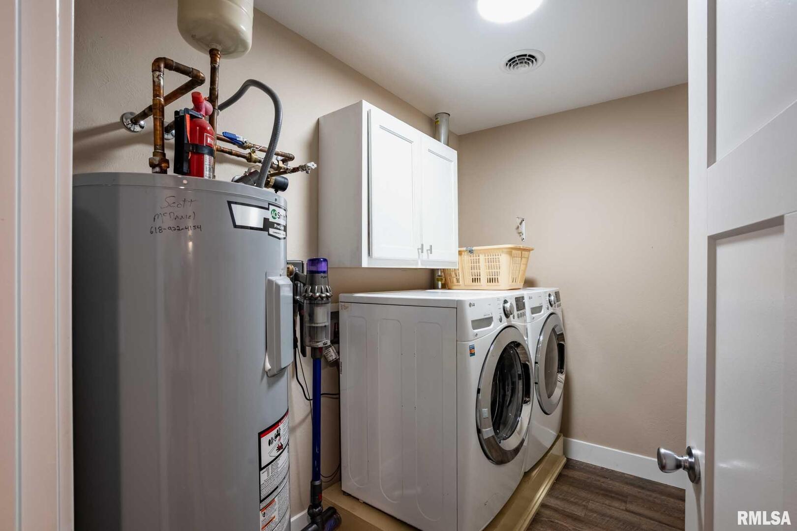 1205 Wildflower Lane Herrin, IL 62948 - Photo 22 of 37