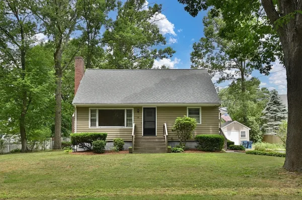 $649,900 | 68 Kernwood Avenue, Tewksbury, MA 01876