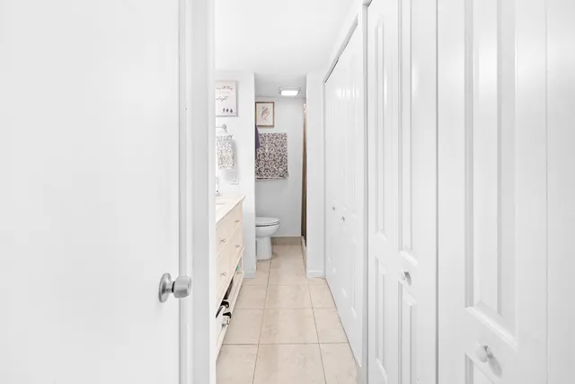 $260,000 | 250 Northeast 20th Street, Unit 3210, Boca Raton, FL 33431