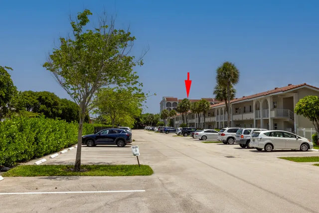 $260,000 | 250 Northeast 20th Street, Unit 3210, Boca Raton, FL 33431