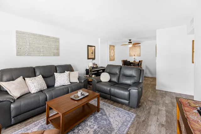 $260,000 | 250 Northeast 20th Street, Unit 3210, Boca Raton, FL 33431