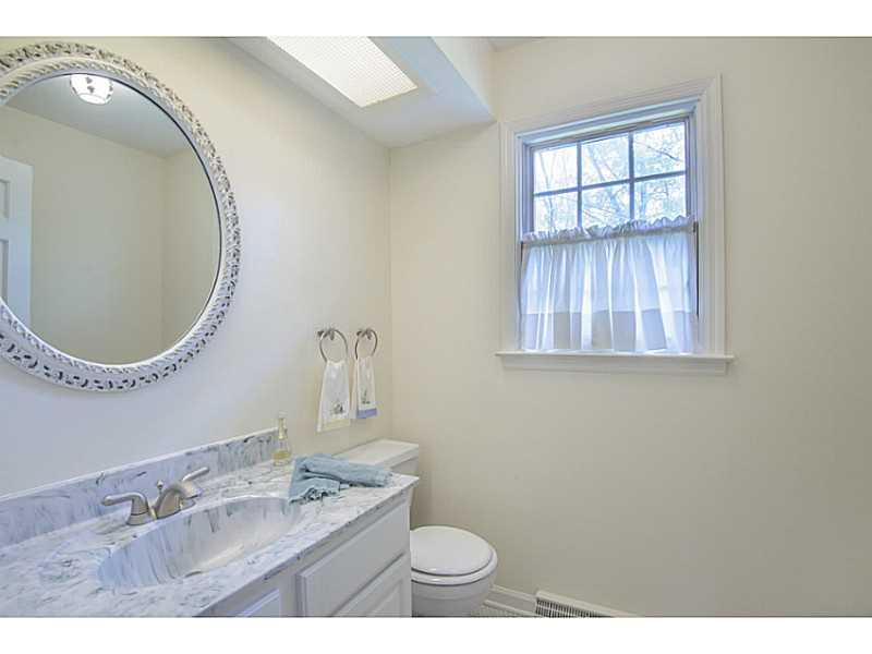 7106 Larkshall Road Indianapolis, IN 46250 - Photo 18 of 24 Gallery Image 18