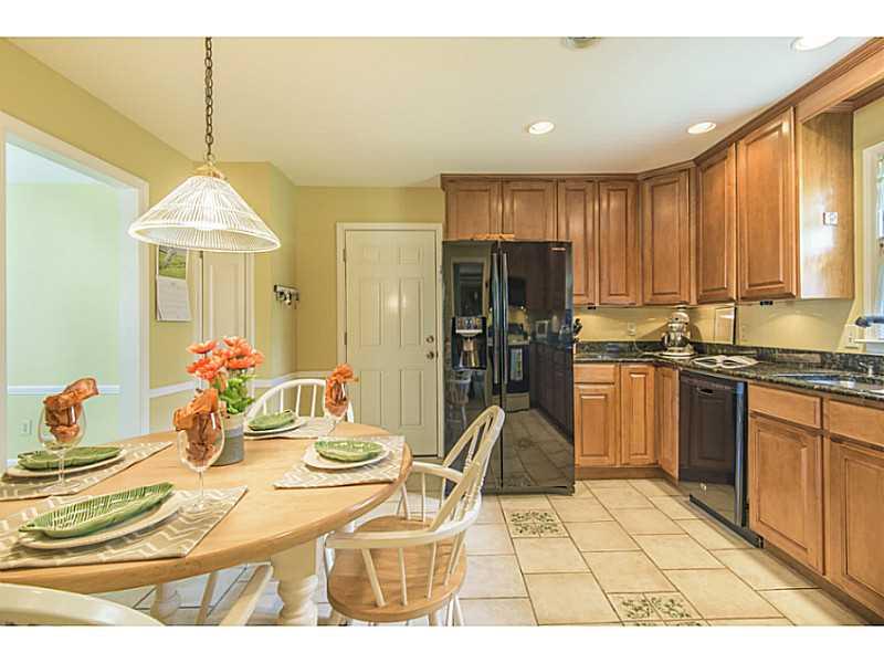 7106 Larkshall Road Indianapolis, IN 46250 - Photo 6 of 24 Gallery Image 6