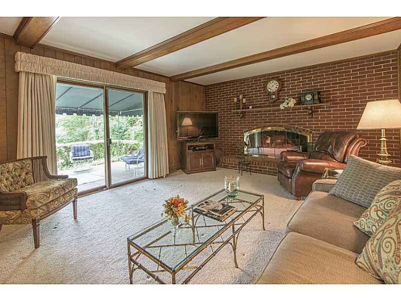 7106 Larkshall Road Indianapolis, IN 46250 - Photo 9 of 24 Gallery Image 9