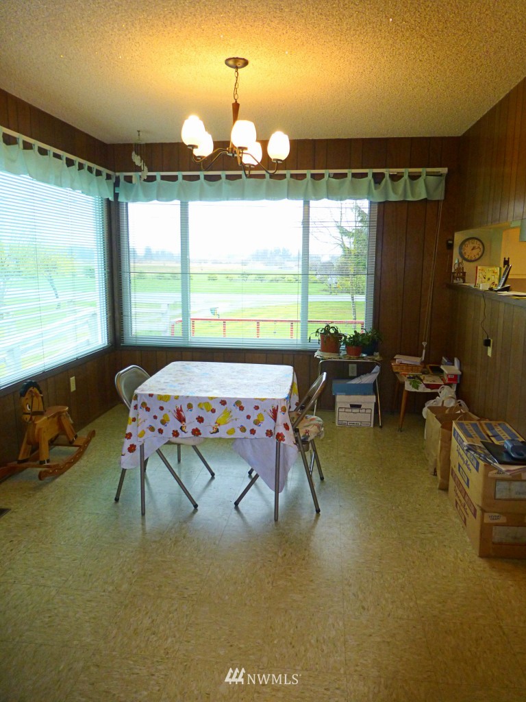 372 East Wiser Lake Road Lynden, WA 98264 - Photo 8 of 25