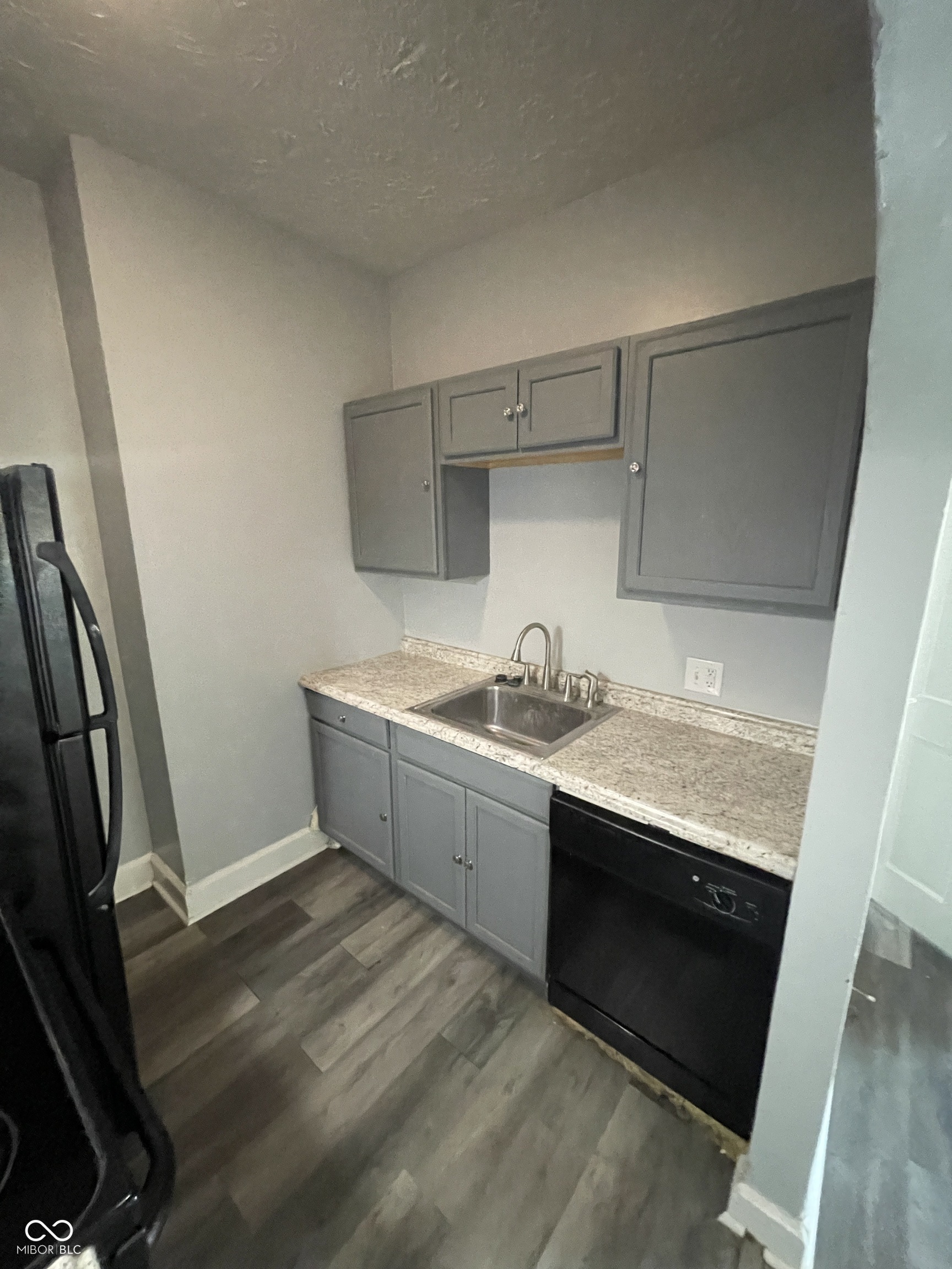 15 North Riley Avenue, Unit 2 Indianapolis, IN 46201 - Photo 9 of 11 Gallery Image 9