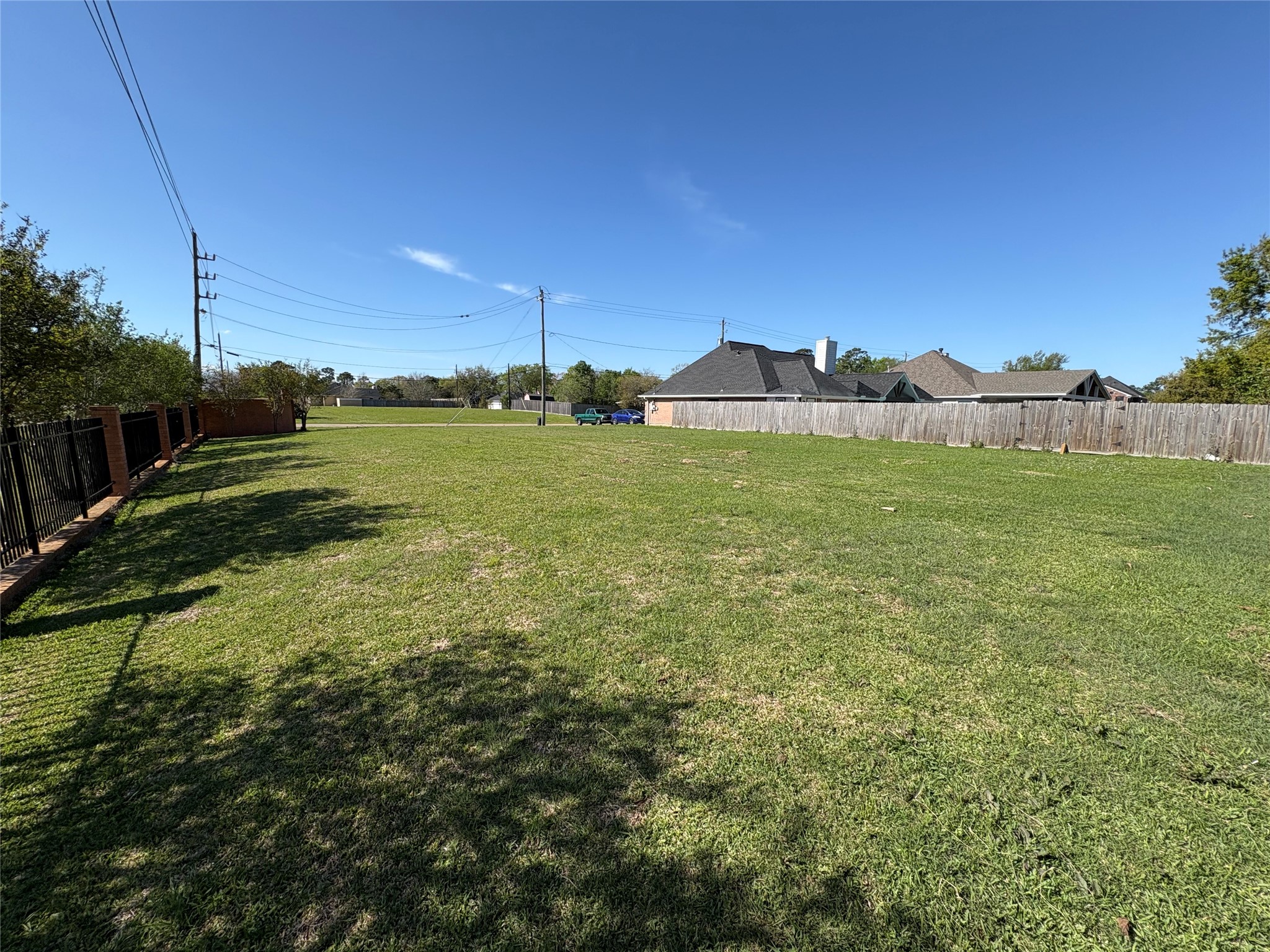 702 Shady River Road La Porte, TX 77571 - Photo 3 of 5