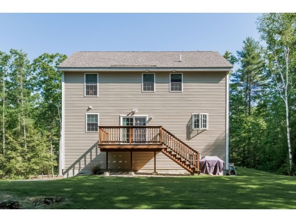 378 Fremont Road Chester, NH 03036 - Photo 21 of 28