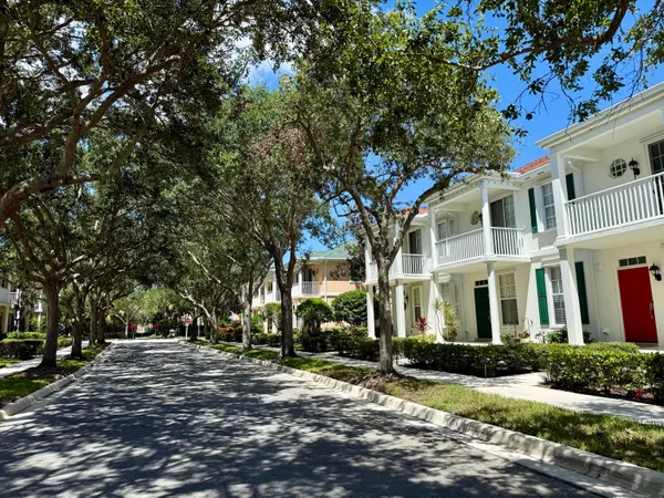 $840,000 | 117 Waterford Drive, Jupiter, FL 33458