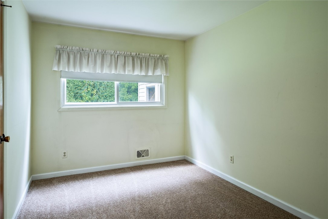 176 Wildbriar Road Rochester, NY 14623 - Photo 26 of 45