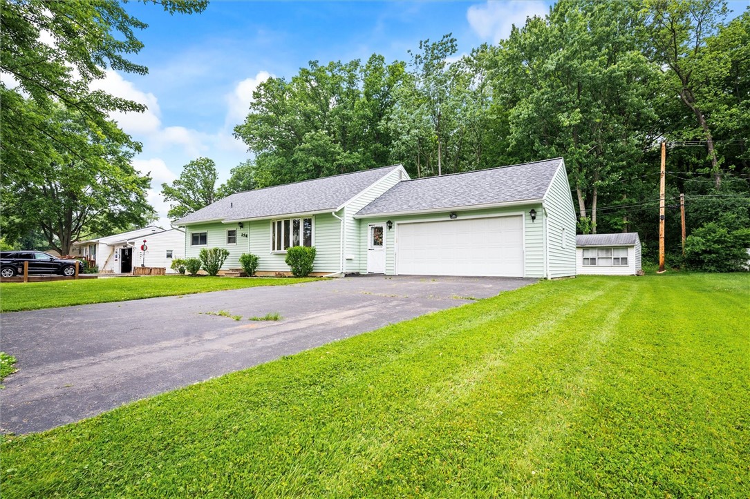 176 Wildbriar Road Rochester, NY 14623 - Photo 3 of 45