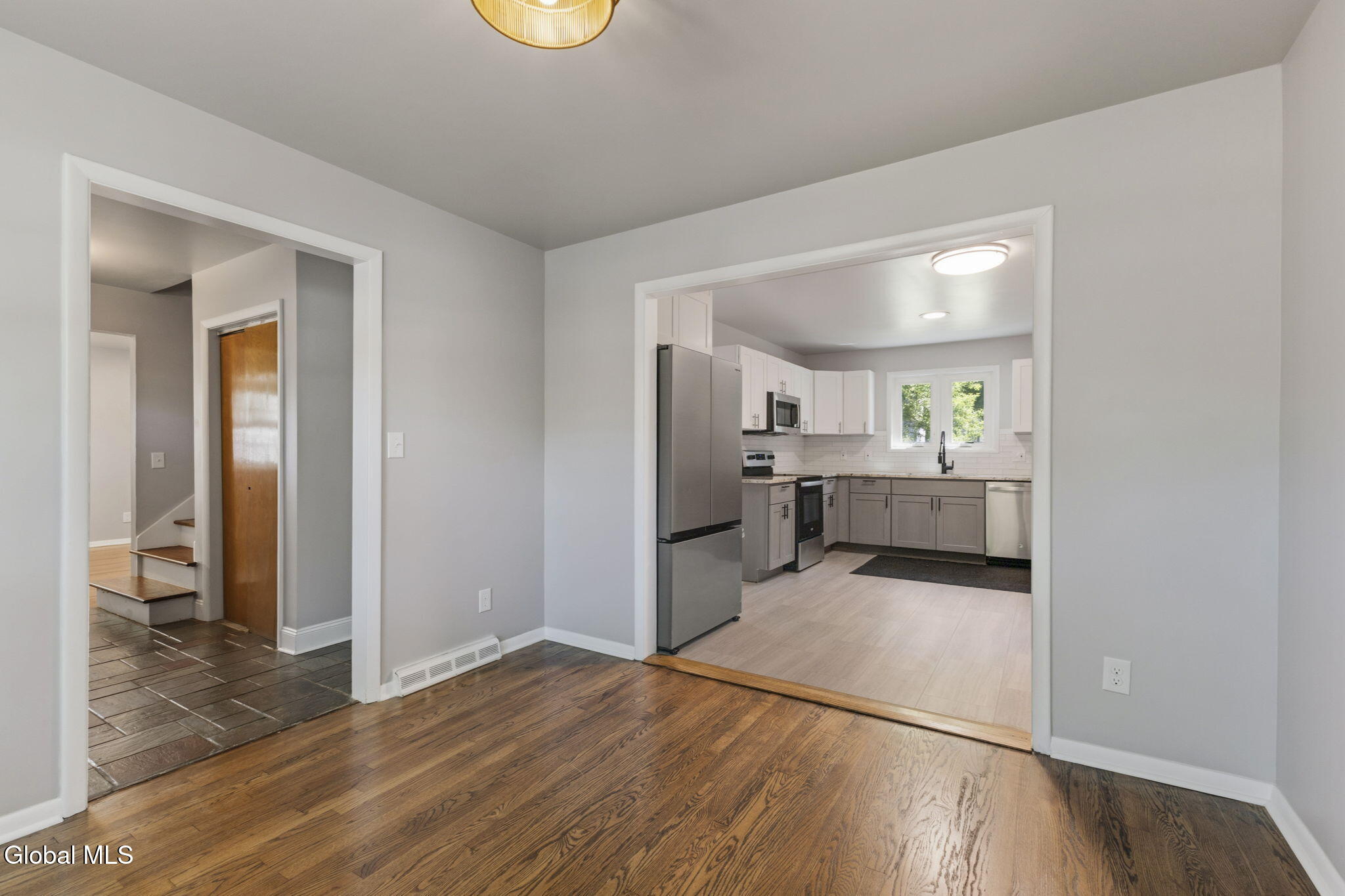 5 Salisbury Road Bethlehem, NY 12054 - Photo 12 of 41 17-5SalisburyRd_17