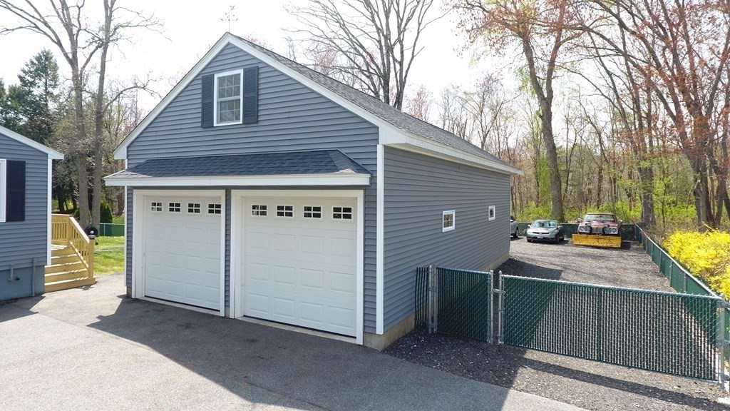 8 Lindor Road North Reading, MA 01864 - Photo 3 of 22 Gallery Image 3