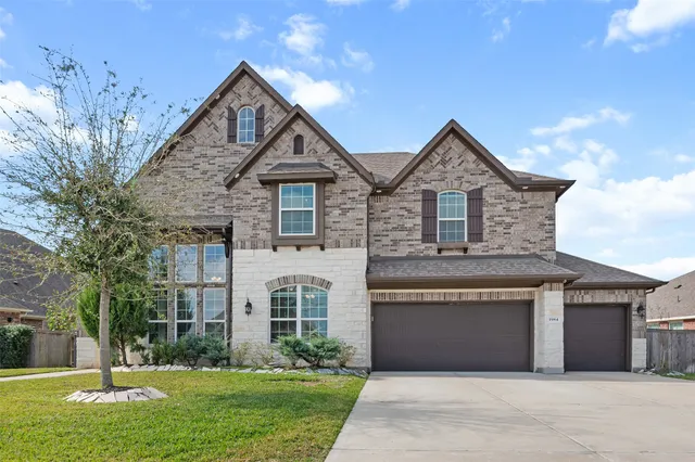 $3,900 | 1984 Highland Meadows Drive, Pearland, TX 77089