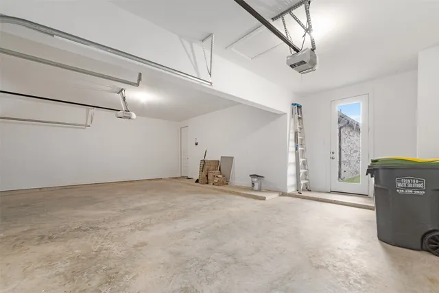 $3,900 | 1984 Highland Meadows Drive, Pearland, TX 77089