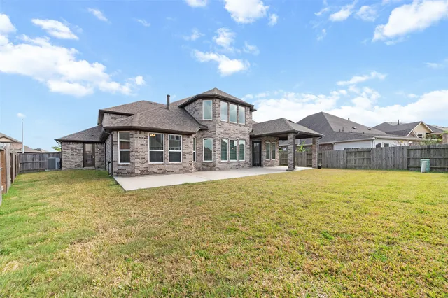 $3,900 | 1984 Highland Meadows Drive, Pearland, TX 77089