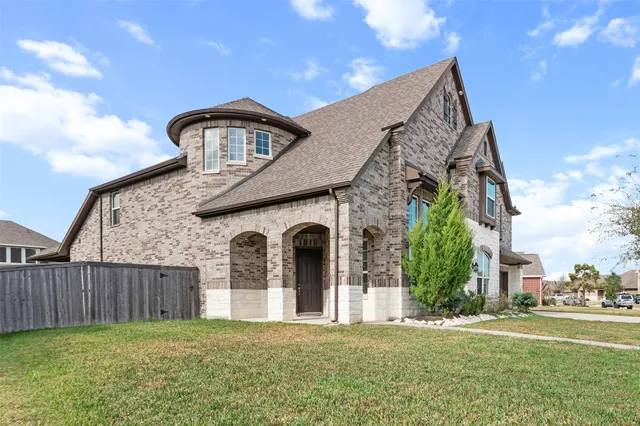 $3,900 | 1984 Highland Meadows Drive, Pearland, TX 77089