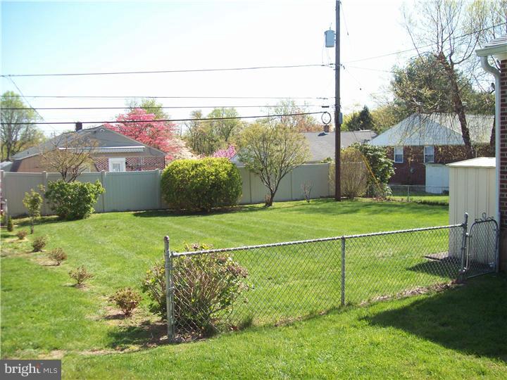 953 Springhaven Road Springfield, PA 19064 - Photo 4 of 22 Back Yard
