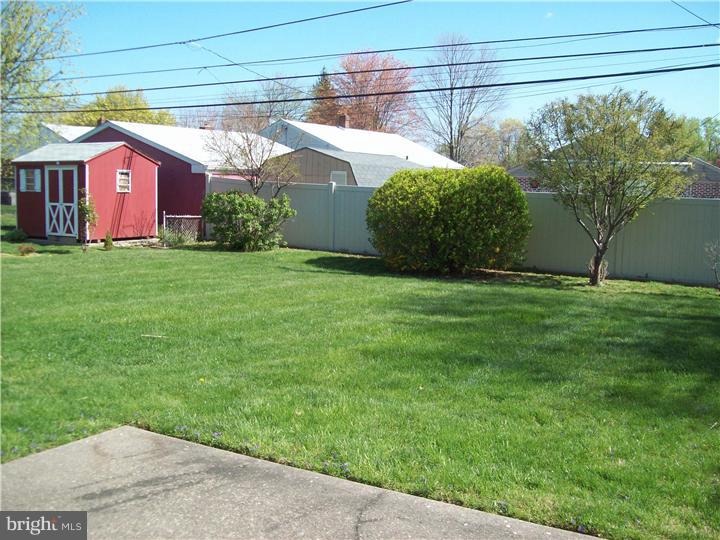 953 Springhaven Road Springfield, PA 19064 - Photo 6 of 22 Back Yard