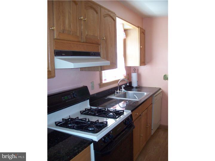 953 Springhaven Road Springfield, PA 19064 - Photo 10 of 22 Kitchen