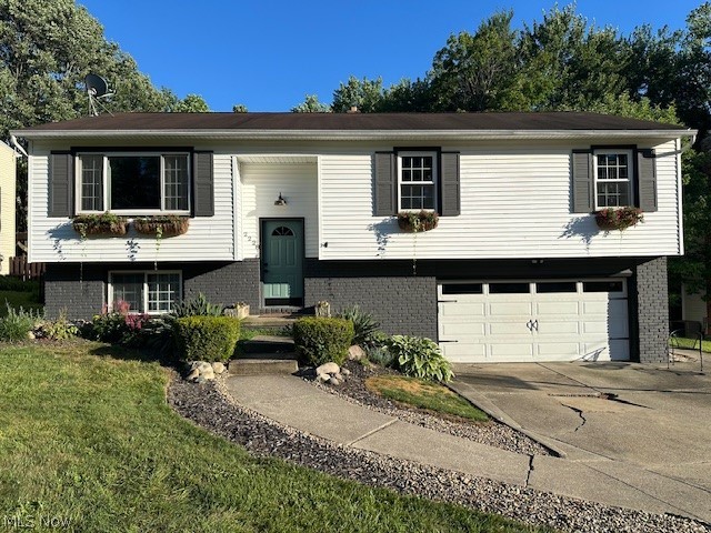 2228 Croydon Road Twinsburg, OH 44087 - Photo 1 of 18 Front of Home