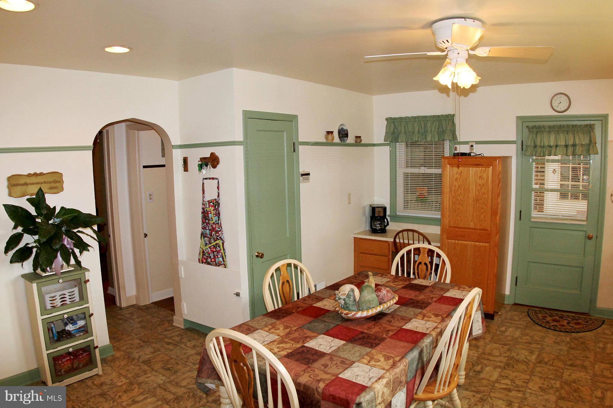 20314 West Liberty Road White Hall, MD 21161 - Photo 12 of 30 Kitchen / Breakfast Room