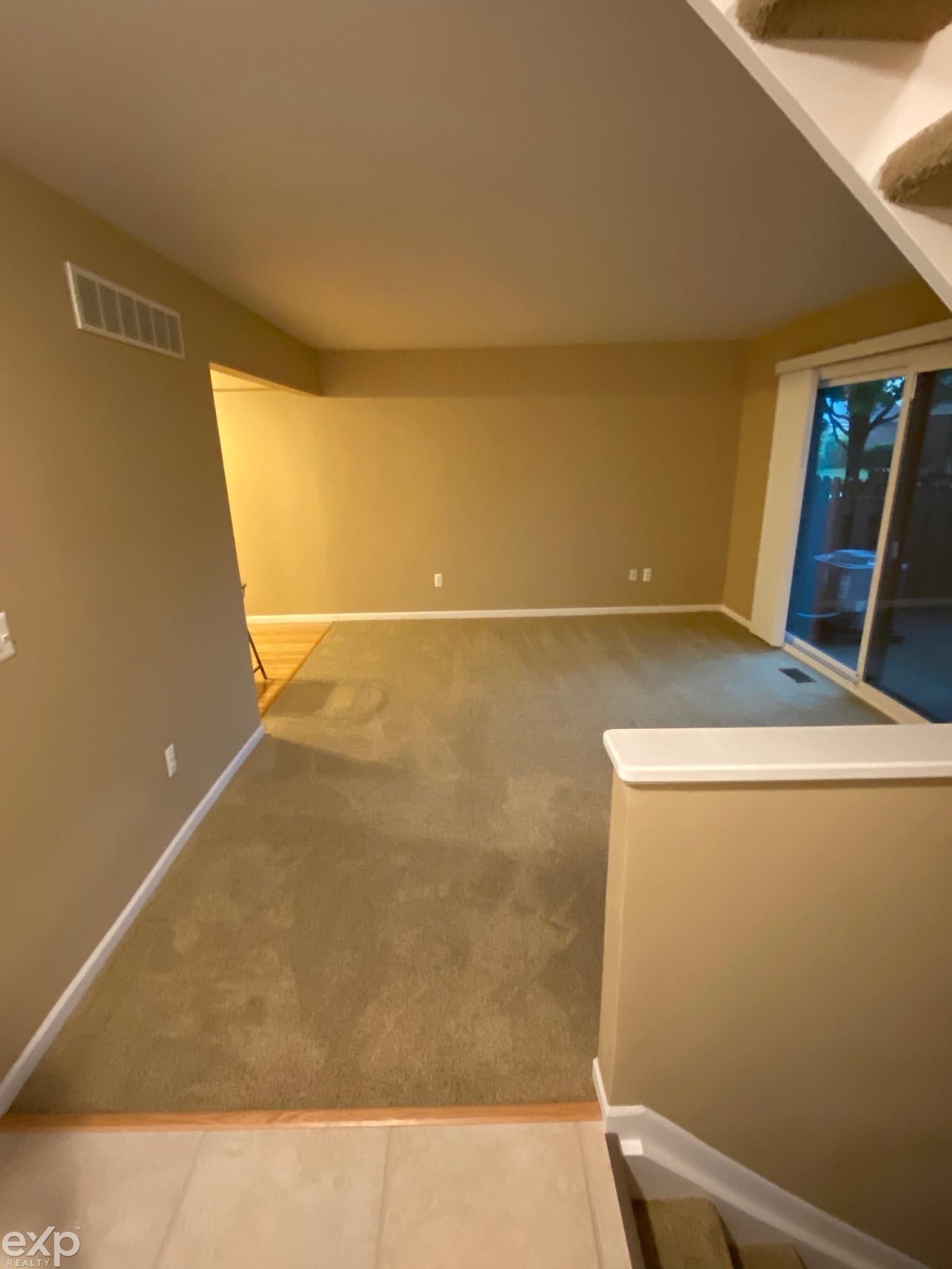 8715 Edgewater Lane Warren, MI 48093 - Photo 10 of 45 Gallery Image 10