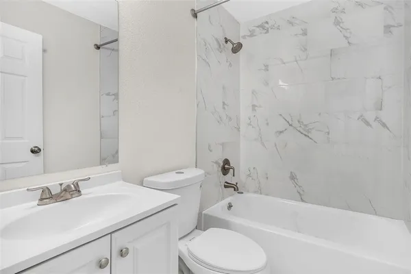 $399,500 | 2140 22nd Avenue North, St. Petersburg, FL 33713