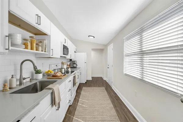 $399,500 | 2140 22nd Avenue North, St. Petersburg, FL 33713