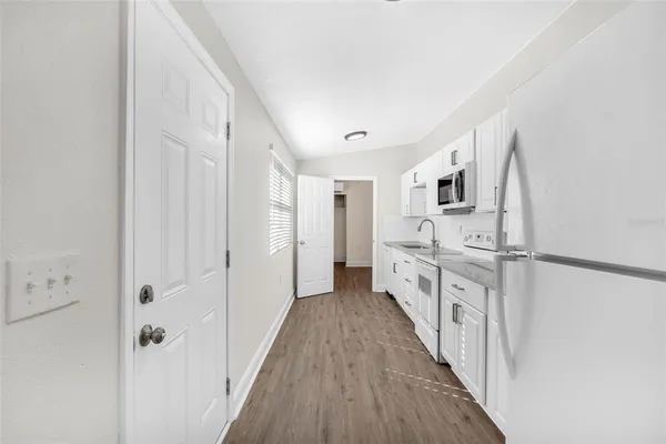 $399,500 | 2140 22nd Avenue North, St. Petersburg, FL 33713