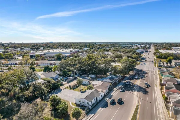 $399,500 | 2140 22nd Avenue North, St. Petersburg, FL 33713