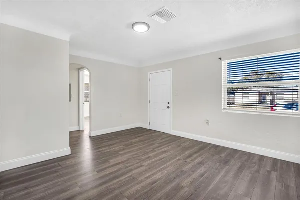 $399,500 | 2140 22nd Avenue North, St. Petersburg, FL 33713