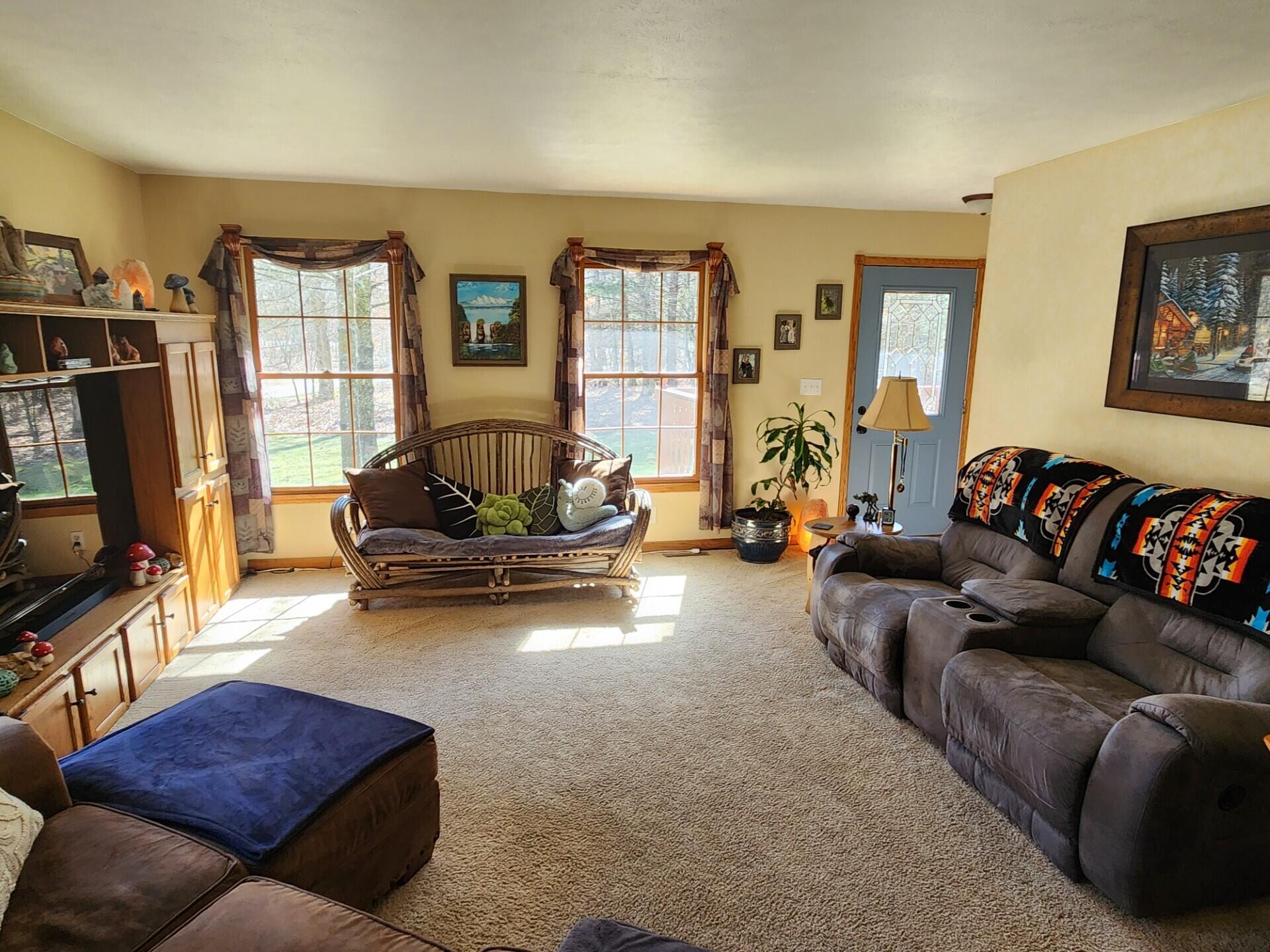 11680 Bevins Road Montague, MI 49437 - Photo 5 of 39 thumbnail_20240405_161034