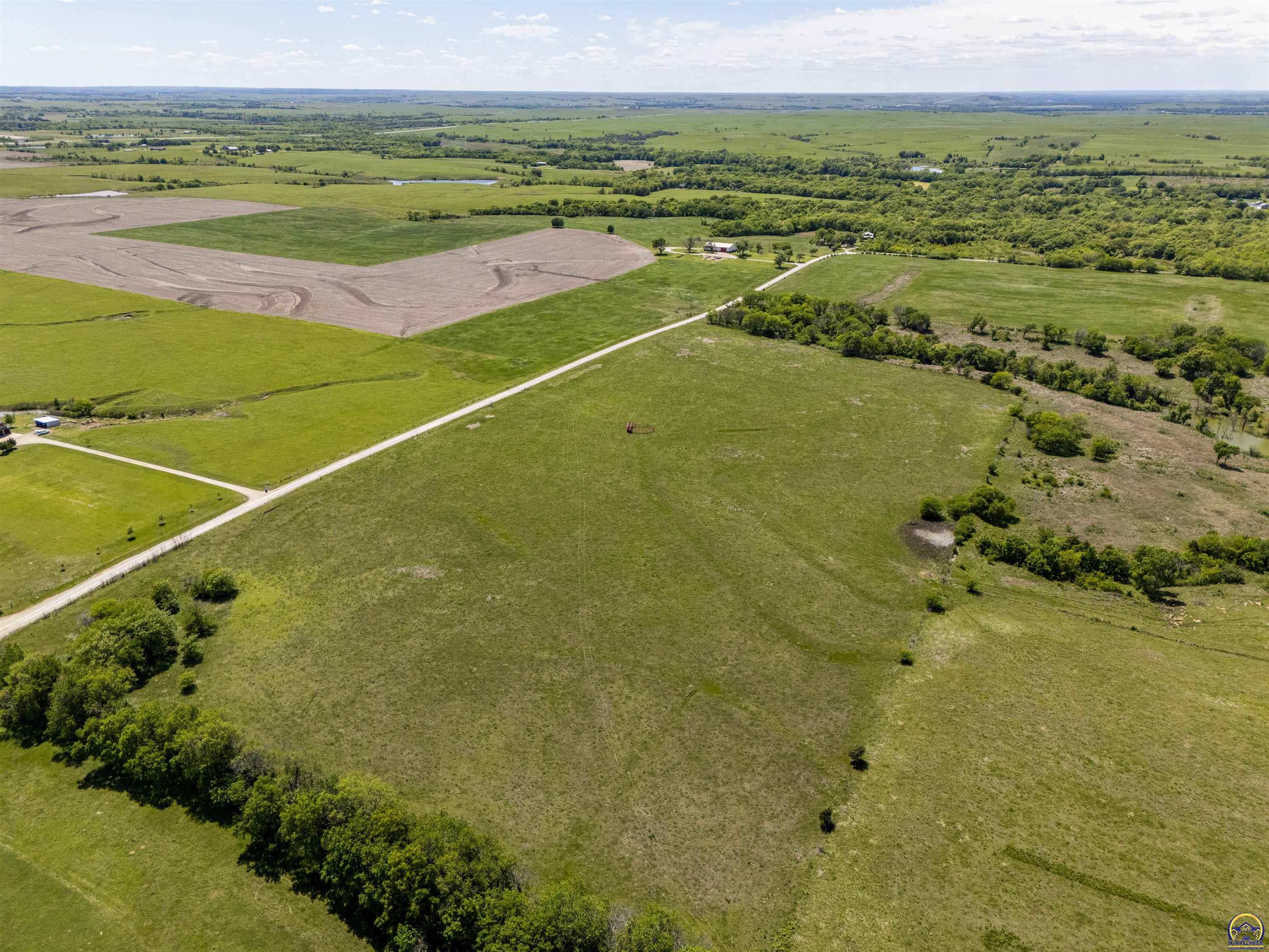 2026 Northwest Douglas Road Topeka, KS 66615 - Photo 89 of 94