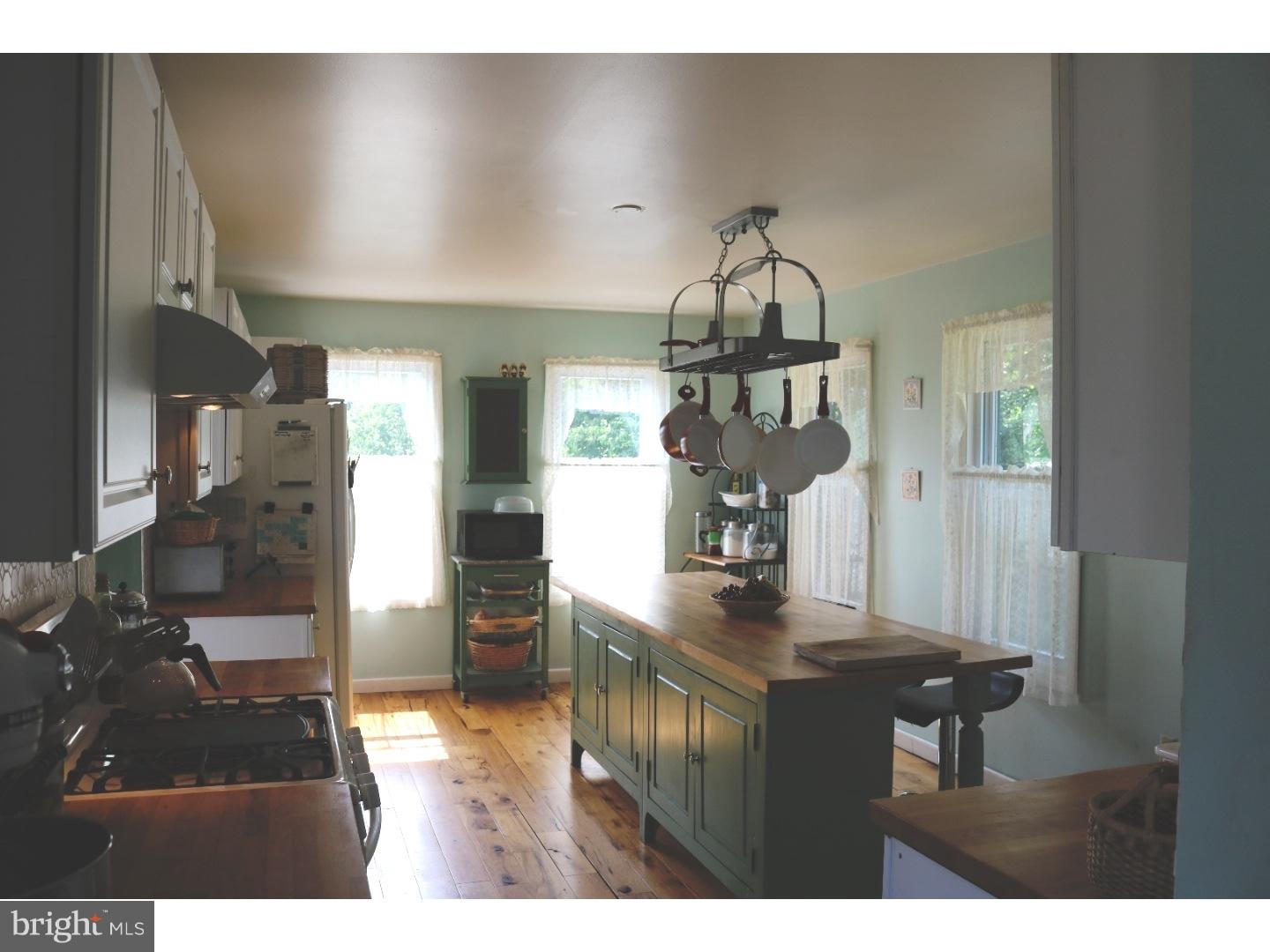 201 Miller Road Reading, PA 19608 - Photo 8 of 25 Kitchen