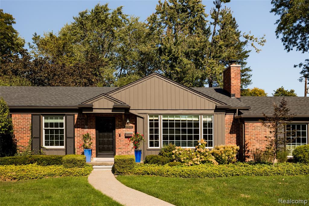 16946 Reedmere Avenue Beverly Hills, MI 48025 - Photo 3 of 63