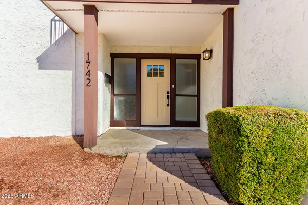 $415,000 | 1742 West Stella Lane, Phoenix, AZ 85015