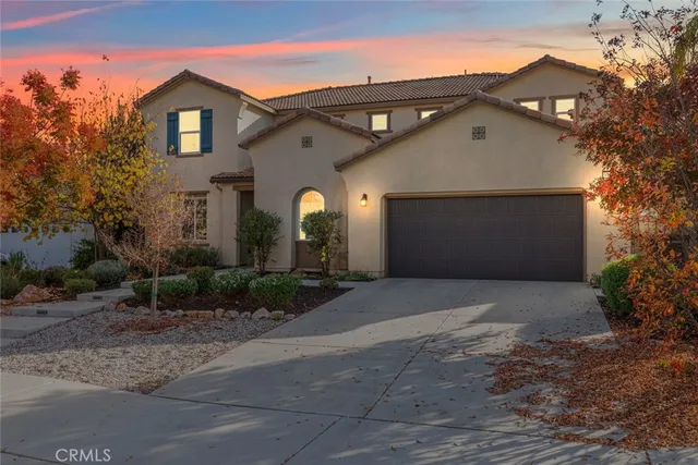 $824,900 | 30517 Copper Rose Drive, Murrieta, CA 92563