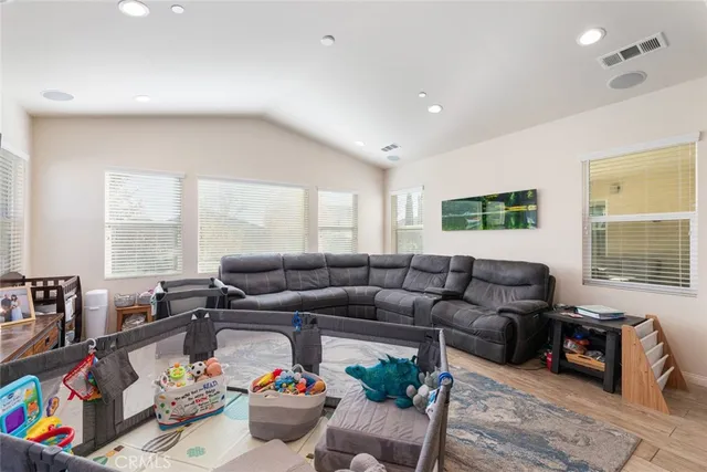 $824,900 | 30517 Copper Rose Drive, Murrieta, CA 92563