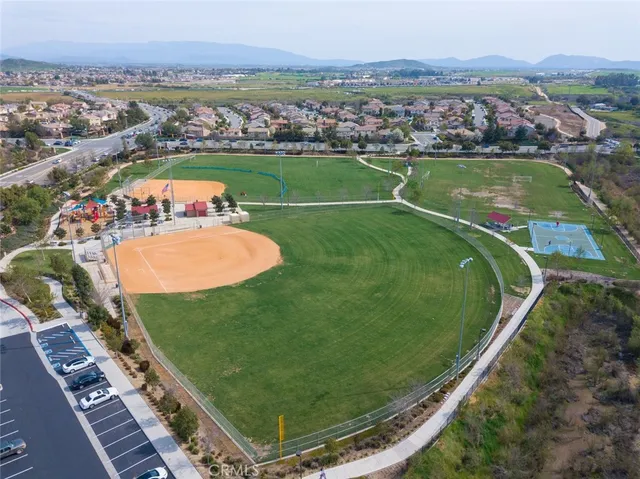 $824,900 | 30517 Copper Rose Drive, Murrieta, CA 92563